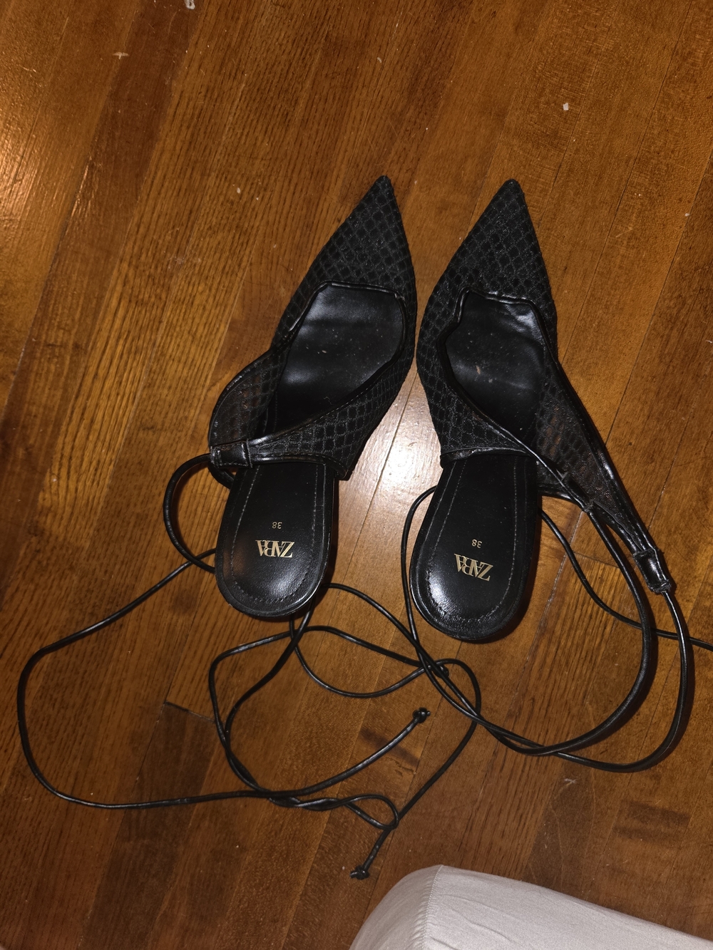 Zara Mesh Pointed-Toe Lace-Up Heels// Size 38